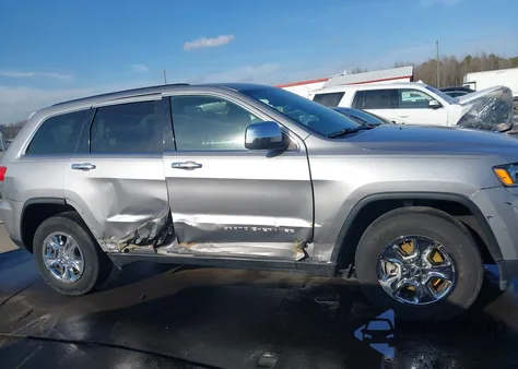 2016 Jeep Grand Cherokee Laredo z USA, uszkodzony, nr VIN 1C4RJEAG0GC505395